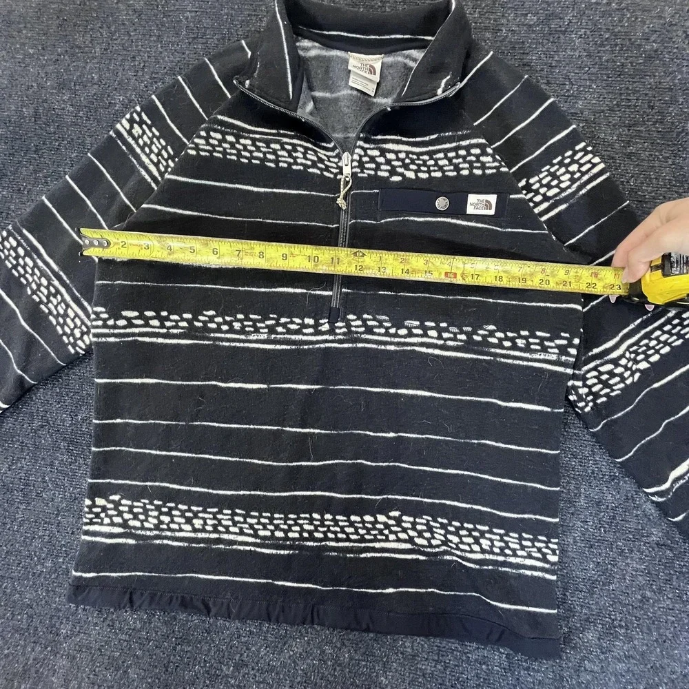 North Face Sweater Mens Medium Black White Striped‎ 1/4 Zip Pullover Fleece Warm